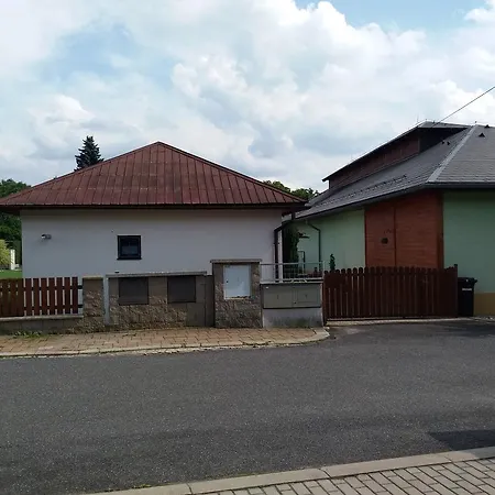 アパート Rekreacni Nový Bor